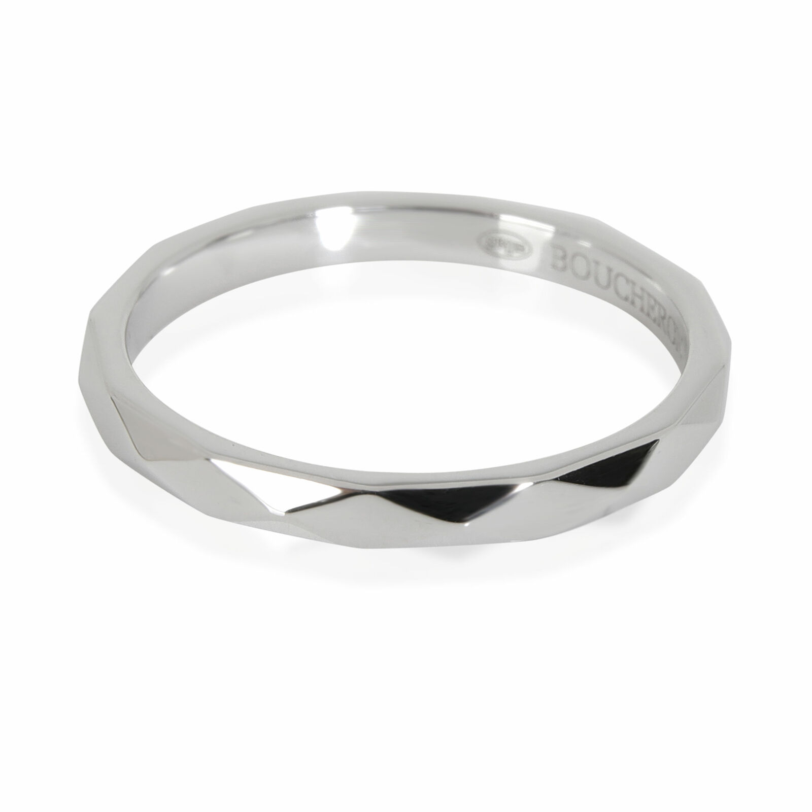 Boucheron Facette Small Wedding Band in Platinum